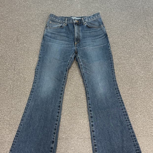 존 로렌스 설리반 슬래시 부츠컷 플레어 데님 팬츠 46