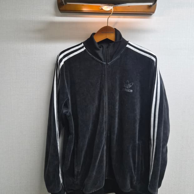 해외 M) 아디다스 베켄바우어 벨벳 트랙탑 져지 팝니다