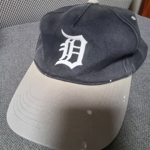 도넛리벤지 D캡 투톤