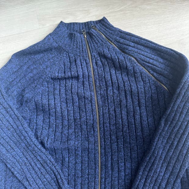 웨이비니스 니트집업 2사이즈