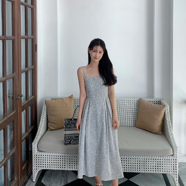 베니토 세이렌 여리패턴 스모크 원피스 
새상품 사이즈M