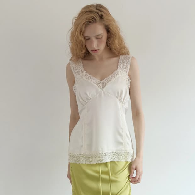 아수라 moon satin top 나시
