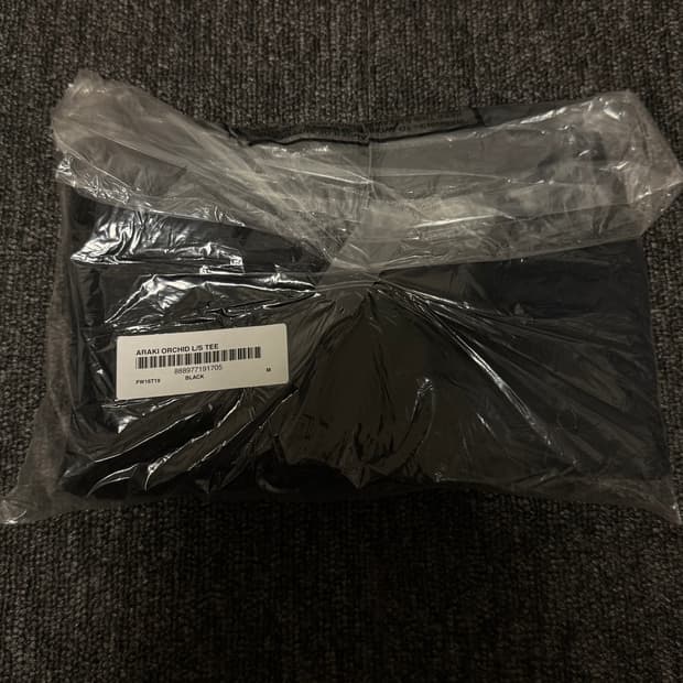 [M] 슈프림 아라키 Araki Orchid 롱슬리브 티 블랙