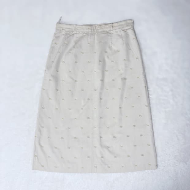 Burberry London 버버리 런던 로고 베이직 스커트 ≽^•⩊•^