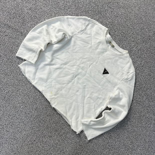 S 게스 삼각로고 크롭 긴팔티 0521J