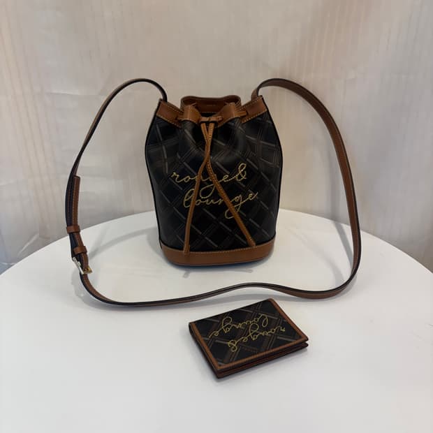 정품 루즈앤라운지 복조리 크로스백    