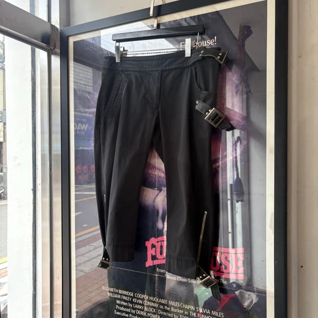 Burberry 카프리 팬츠