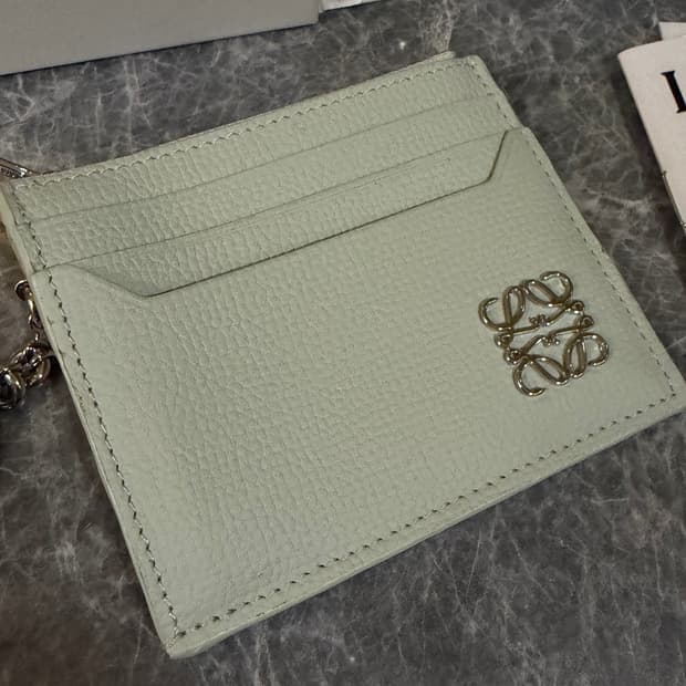 로에베 민트 카드지갑 새상품