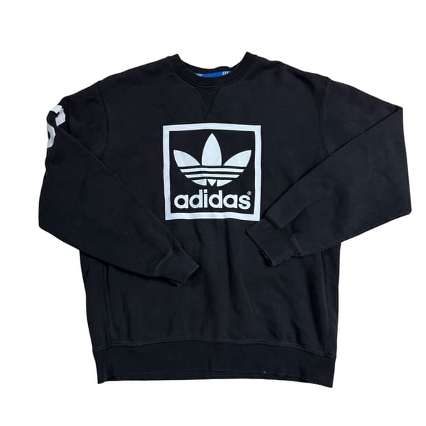 아디다스 맨투맨