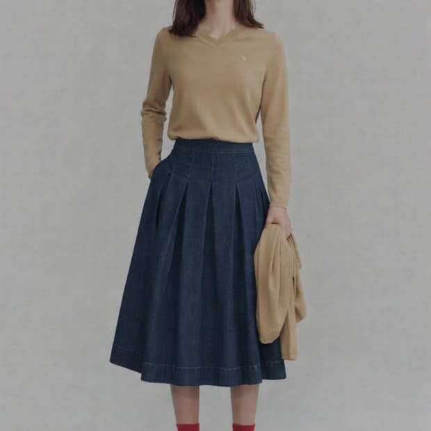 헤지스(HAZZYS) 24FW Wool 100% 브이넥 니트 90size