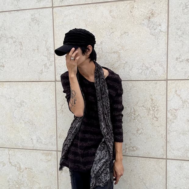 “Vintage” Grunge Mood Stripe Sleeve