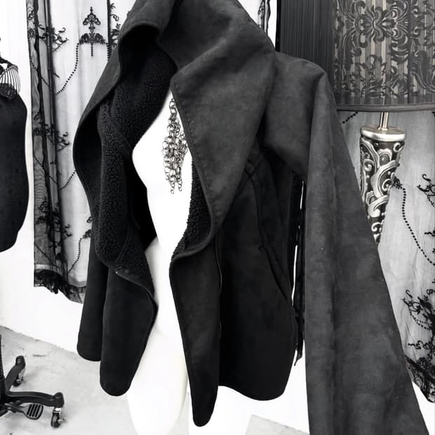 큐빈 빈티지 아카이브 드레이핑 자켓 무스탕