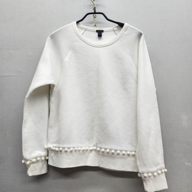 제이크루 폼폼 디테일 맨투맨 S(S)