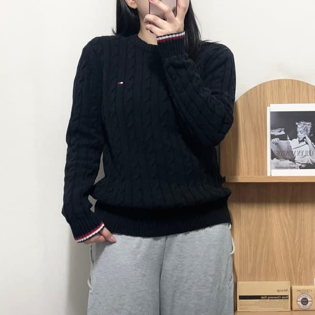 [정품] 타미 블랙 꽈배기 라운드 니트 [ M ]