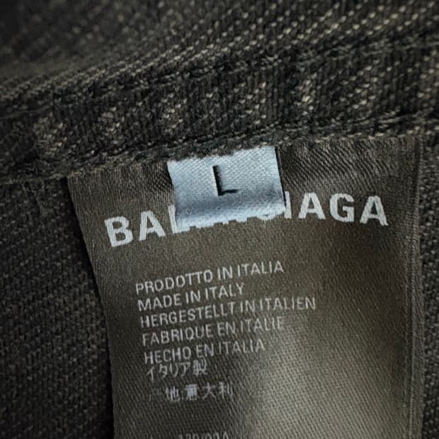 발렌시아가 bb스프레이 자켓 L 판매합니다!