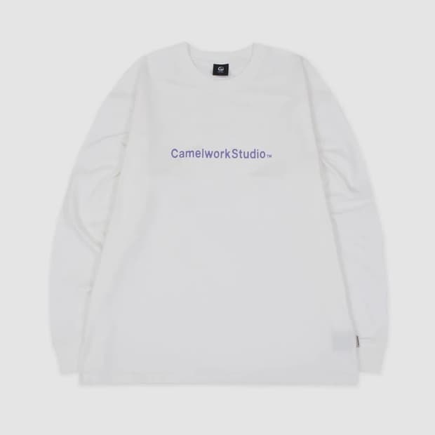 [새상품/M] 카멜 레터링 로고 긴팔티셔츠