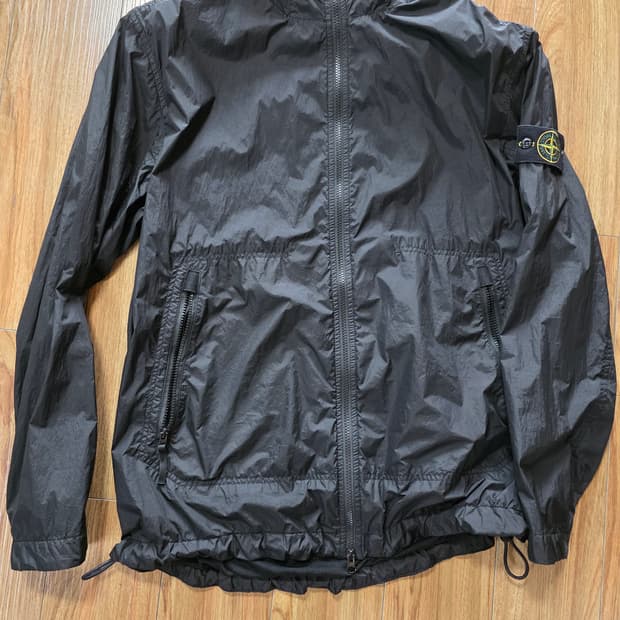 스톤아일랜드 23ss 클링클랩스 바람막이 블랙 xxl 40522