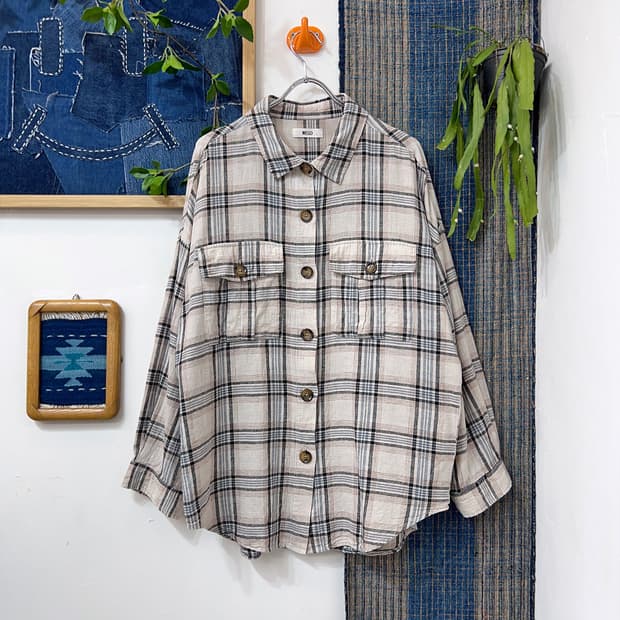 👧🏻WEGO     Oversized Checkered Shirt 
