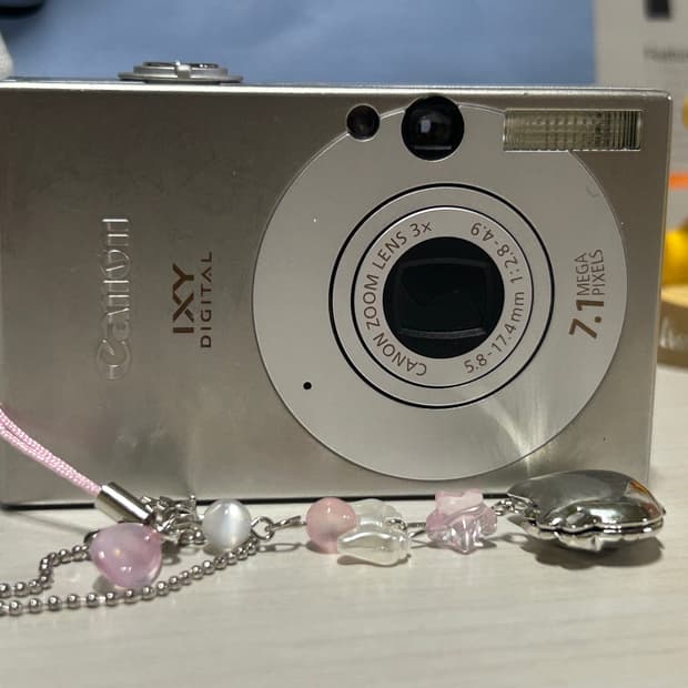 Canon ixy 10/ixus 70