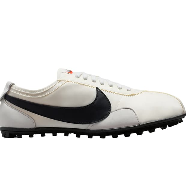 나이키 문슈 블랙 펄 235사이즈