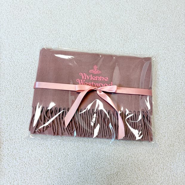 비비안웨스트우드 핑크 울 머플러