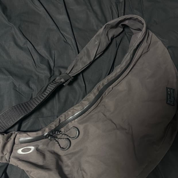Oakley Crossbody Bag