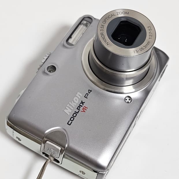 Nikon coolpix p4 니콘 쿨픽스 p4