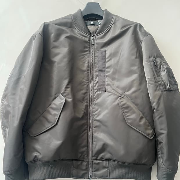 유니클로 질샌더 ma-1 판매합니다 (xl사이즈)