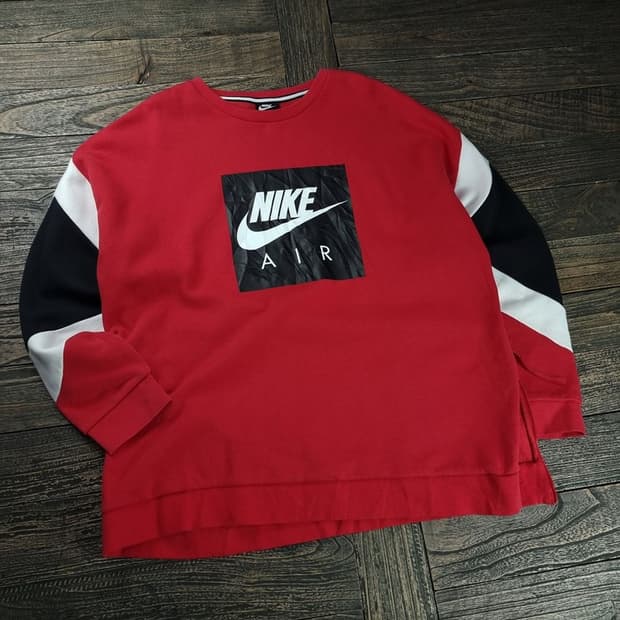 [나이키] 빅로고 프린팅 빅사이즈 맨투맨 레드 M18430