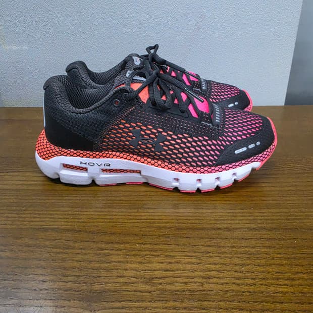 언더아머 HOVR Sonic 5  블랙/핑크