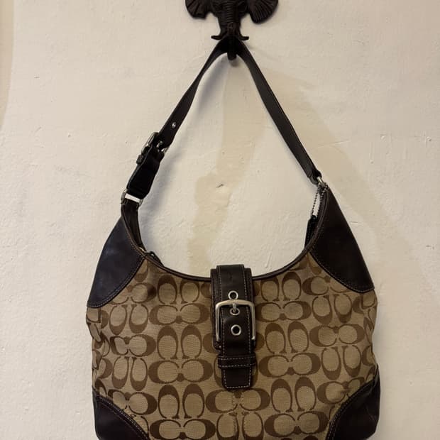 Coach 햄튼 호보백