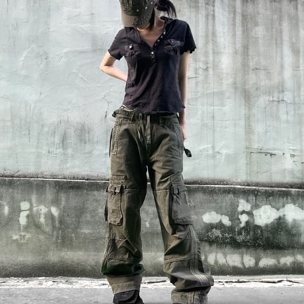 00’s Grunge Multi Pocket Cargo Pants