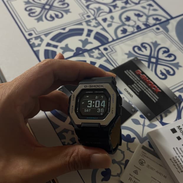 카시오 지샥 GBX-100-1DR