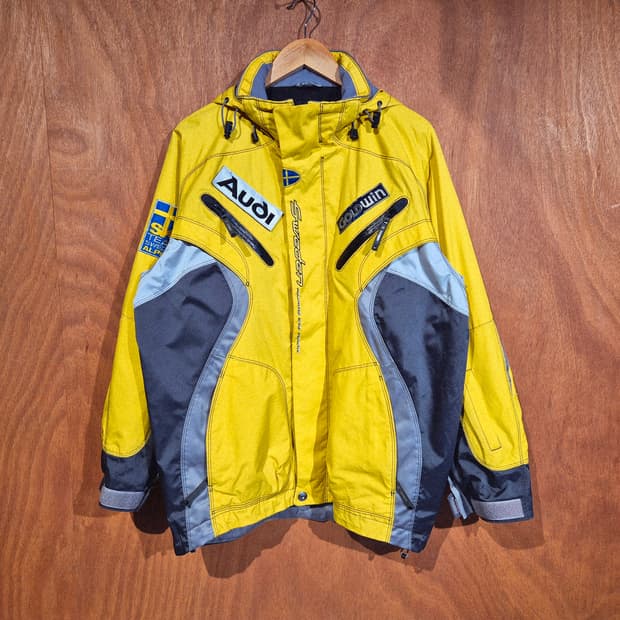 골드윈 스키팀 스웨덴 알파인 스키점퍼 100 옐로우