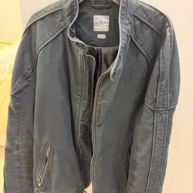 아르마니 익스체인지 자켓 M 사이즈 