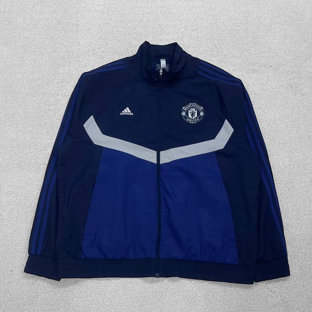 아디다스 맨체스터유나이티드 szn 바람막이 자켓