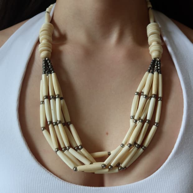 ivory volume necklace