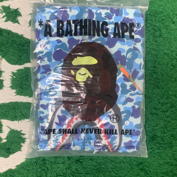 베이프 후드집업