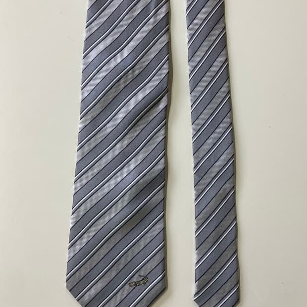 크로커다일 넥타이