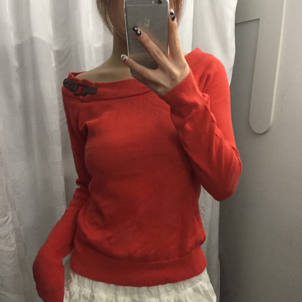 Polo 폴로랄프로렌 오렌지 버클 오프숄더 니트