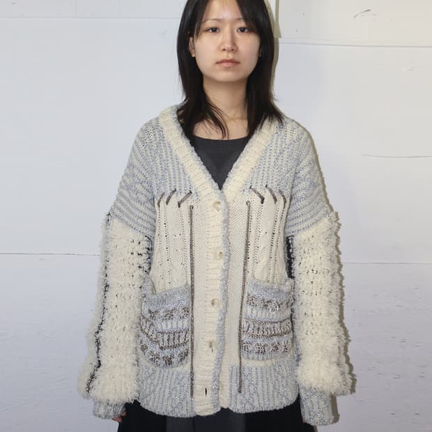 루루무 21AW 스트링 디테일 글리터 실 가디건