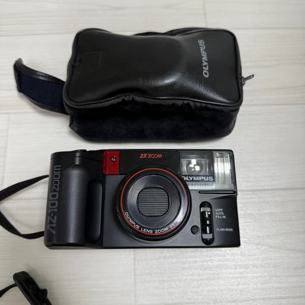 올림푸스 AZ-100 ZOOM 자동 필름 카메라