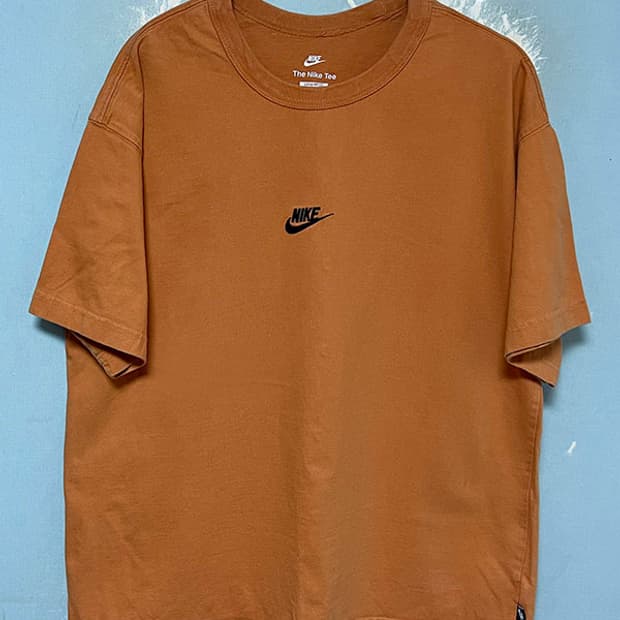 NIKE 나이키 프리미엄 에센셜 반팔 티셔츠 라운드넥 루즈핏 L 100