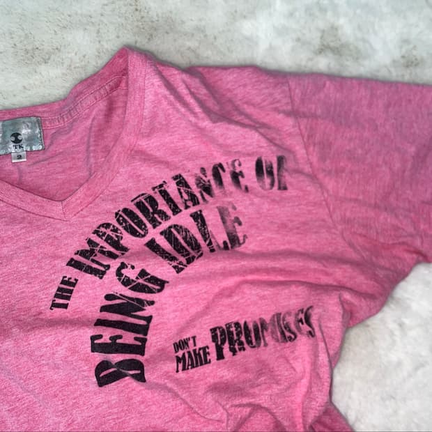 Vintage pink t
