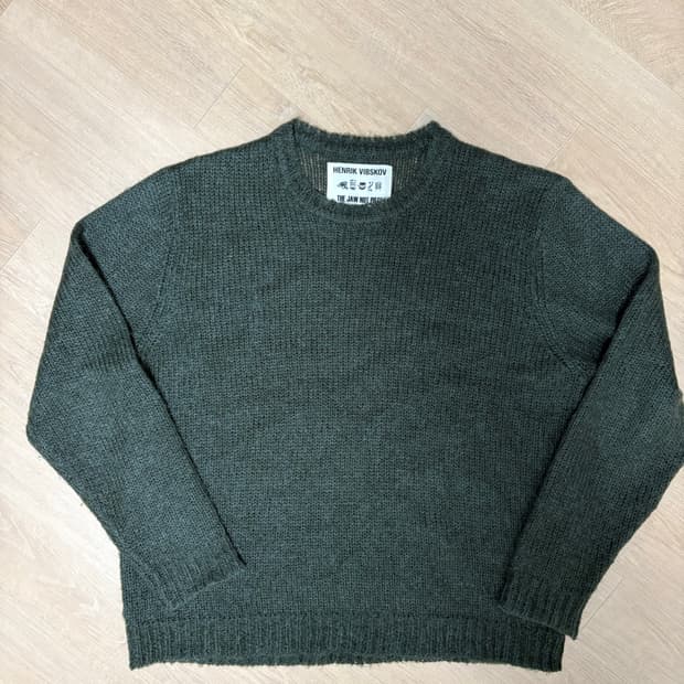 Henrik Vibskov(헨릭 빕스코브) 카키 니트 스웨터 S