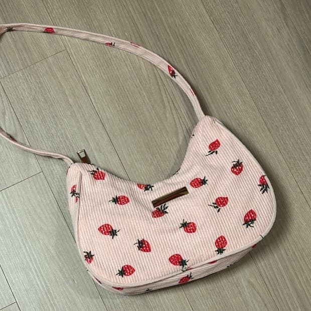 (딸기 패턴 코듀로이 숄더백 🍓