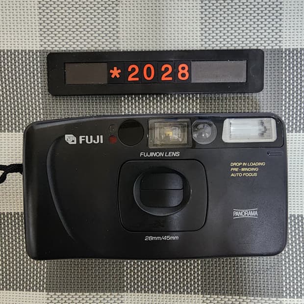 후지 카디아 트레블 미니 듀얼 P 필름카메라