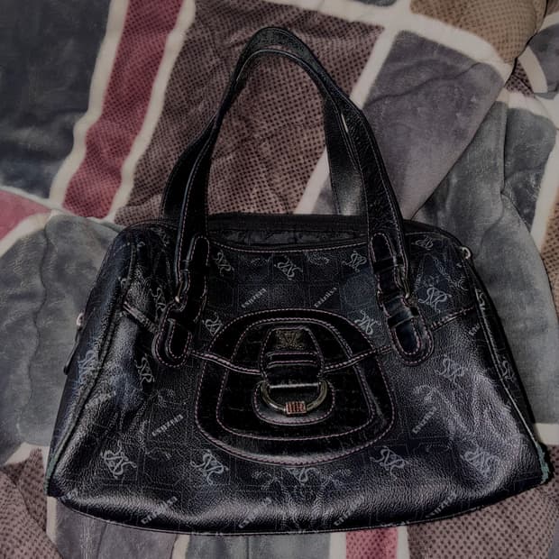 펑크 락시크 퍼플스티치 숄더백