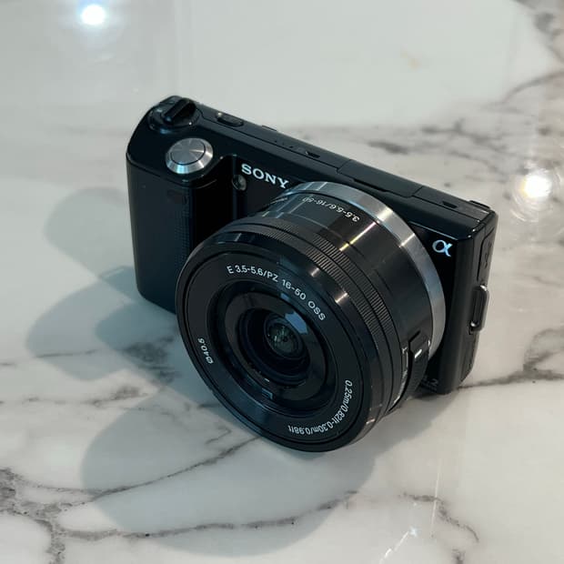 소니 NEX-5, 16-50 OSS 세트