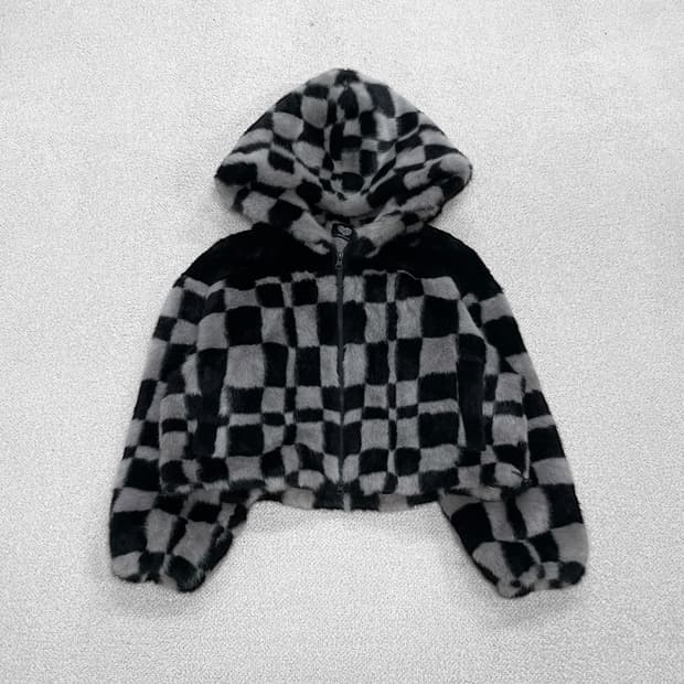 러브이즈트루 VL 체커보드 퍼 후드 자켓